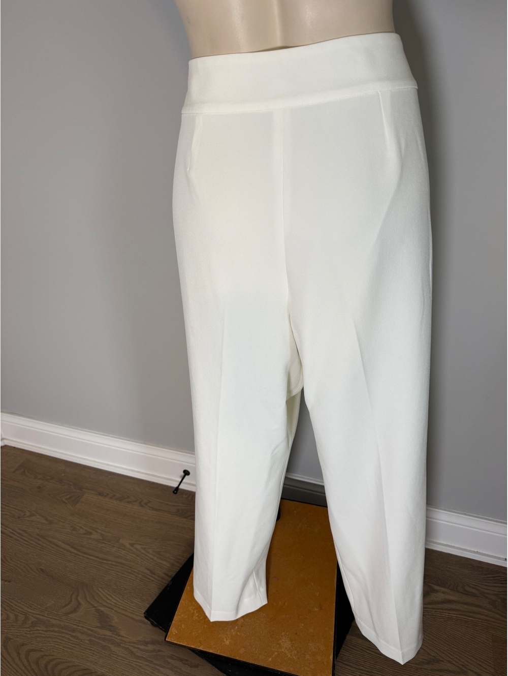 Kasper Women's White Dress Pants Size 12 - Picture 5 of 9